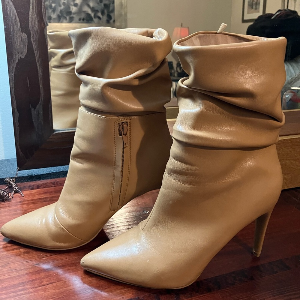 Express Elegant Tan Leather Slouched Boots